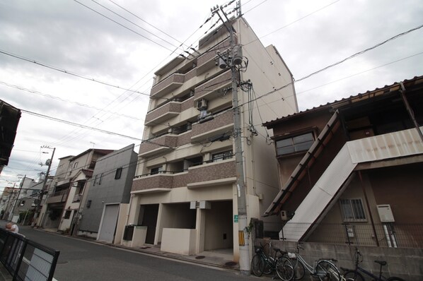 カルピオ吉島の物件外観写真